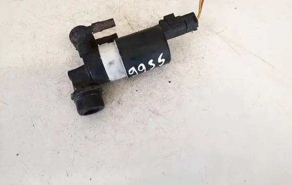 Citroen Berlingo Windscreen/windshield washer pump 8200031805