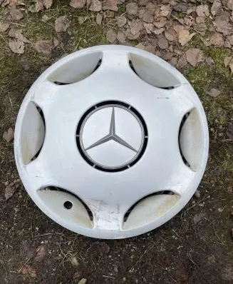 Mercedes-Benz C W202 R15 wheel hub/cap/trim 2024010024