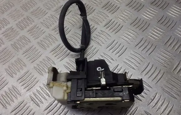 Fiat Doblo Front door lock