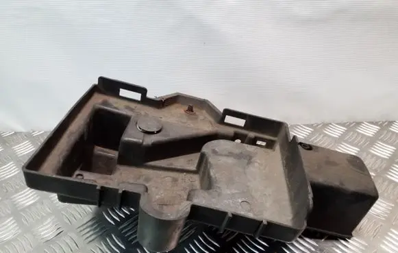 Chrysler Voyager Battery tray 64577T