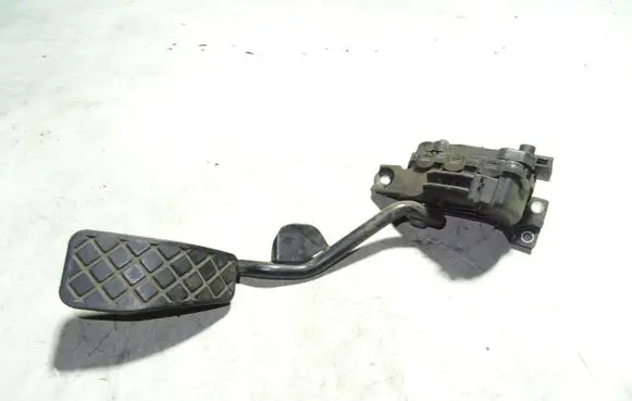 Audi A6 S6 C5 4B Accelerator throttle pedal