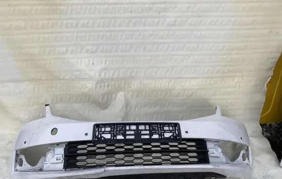 Skoda Octavia Mk3 (5E) Front bumper 5e0807221N
