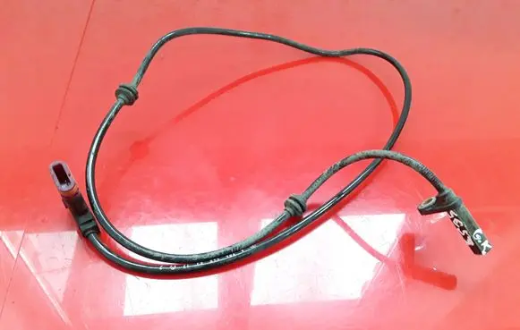 Mercedes-Benz C W204 ABS rear brake sensor A2045400317