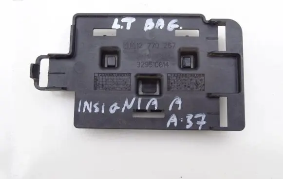 Opel Insignia A Other engine bay part 12770267