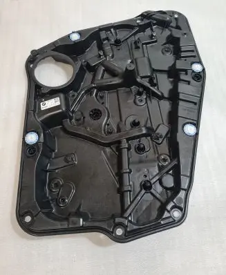 BMW X3 G01 Rear window lifting mechanism without motor