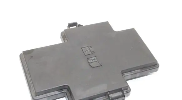 Jaguar I-Pace Fuse box cover M9D314A076BB
