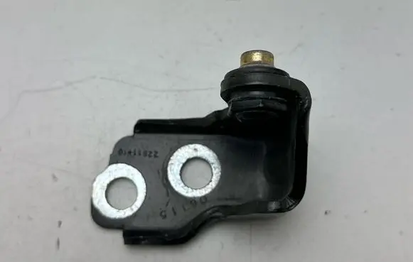 Ford Mustang VI Front door lower hinge 