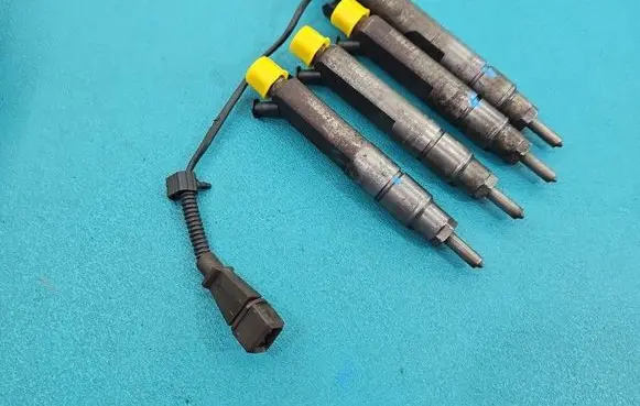 Skoda Octavia Mk1 (1U) Fuel injector 0432193598 IMPRK1366276