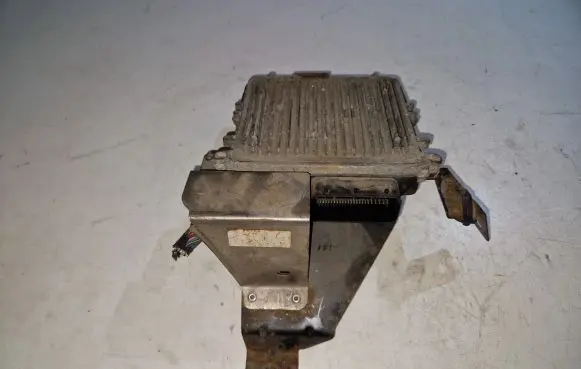 Jeep Grand Cherokee (WK) Engine control unit/module 0281013911