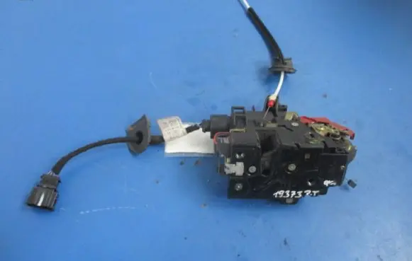 Audi A2 Rear door lock 8Z0839016A