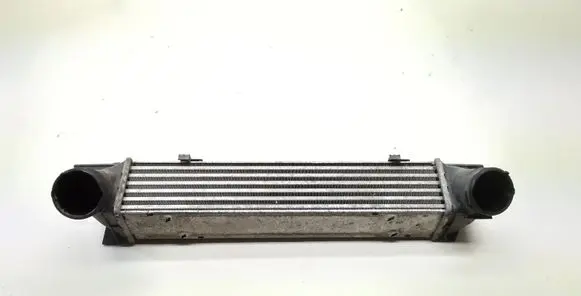 BMW 3 E90 E91 Intercooler radiator 7524916