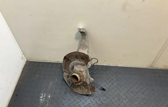 BMW 5 GT F07 Front wheel hub 