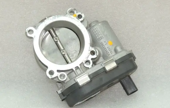 Cupra Leon Throttle body valve 04E133062T