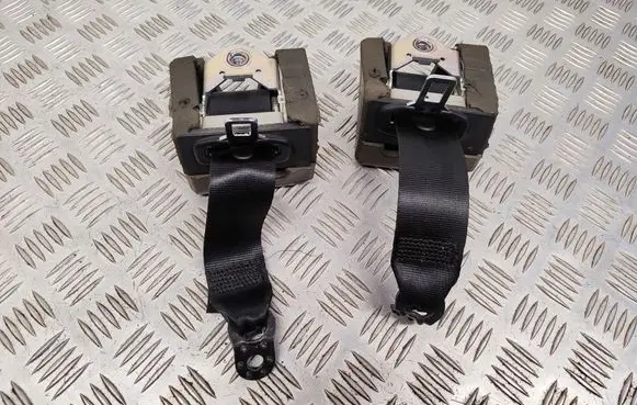 Rear seatbelt
