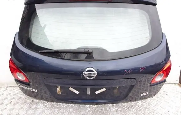 Nissan Qashqai Truck tailgate 