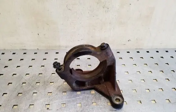 Volvo XC70 Driveshaft support bearing bracket 30711363