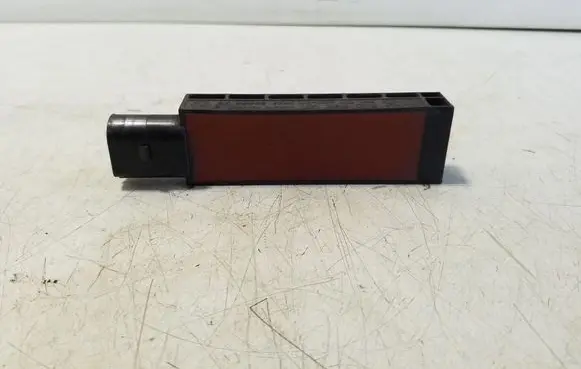 Audi Q3 8U Keyless system antenna 5K0962131