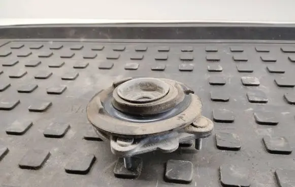 Audi A6 S6 C7 4G Coil spring mount 4G0412253A