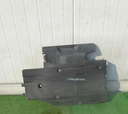 Volkswagen PASSAT B8 Center/middle under tray cover 3Q0825101C