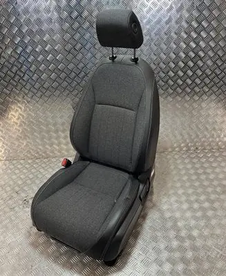 Honda Jazz IV GR Crosstar Front driver seat DG18446