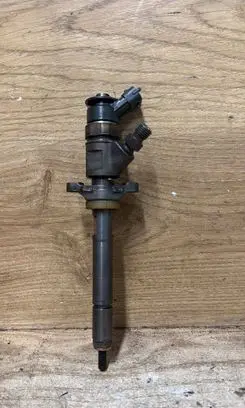 Ford Focus Fuel injector 0445110353
