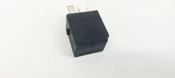 Mercedes-Benz C AMG W204 Other relay 0025421119