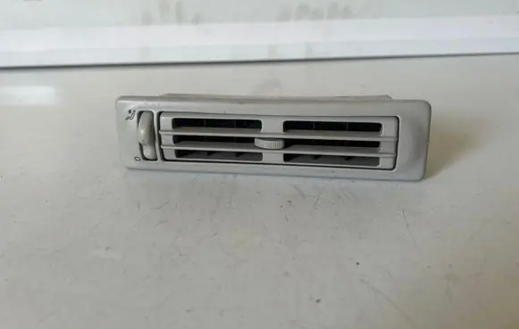 Volkswagen Multivan T4 Dash center air vent grill 703820963