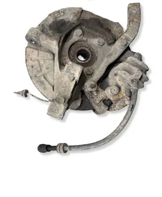 Volvo V70 Front wheel hub 9461944