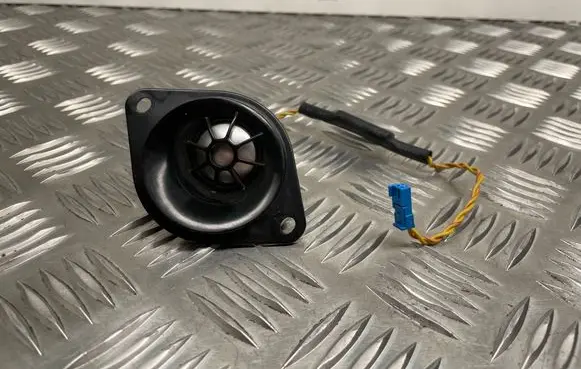 BMW 4 F36 Gran coupe Panel speaker 9184795