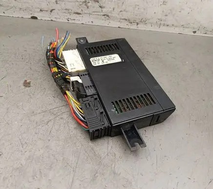 BMW 5 E39 Light module LCM 6908467 109110 120109