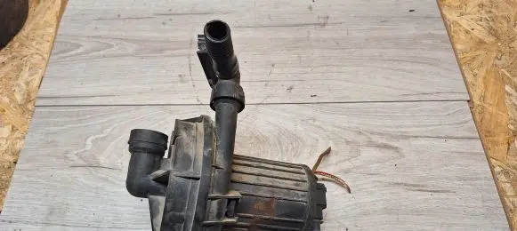 Volkswagen PASSAT B5.5 Secondary air pump 06A959253B