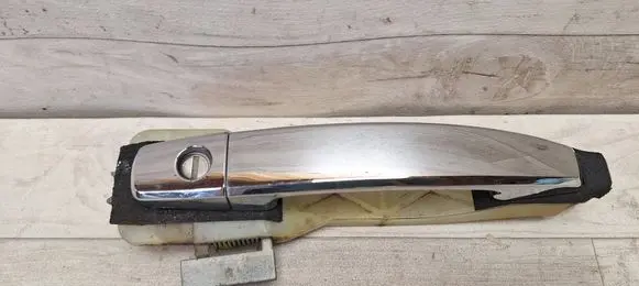Opel Antara Front door exterior handle 