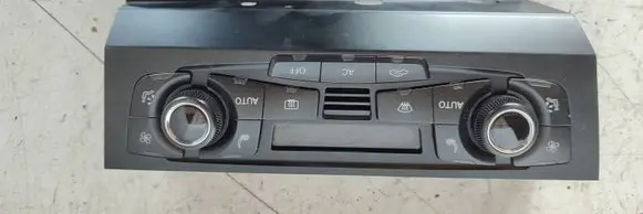 Audi A5 8T 8F Climate control unit 8T2820043T