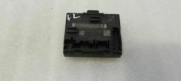 Audi A3 S3 8V Door control unit/module 5Q0959592B