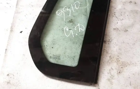 Mazda 2 Rear side window as2