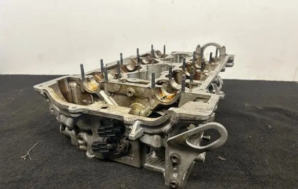 BMW 3 E90 E91 Engine head 755916807