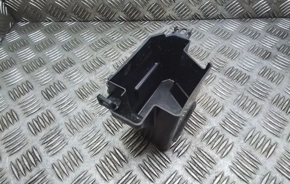 Peugeot Traveller Other engine bay part 9811986380