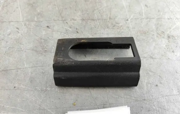 Land Rover Discovery Sport Front passenger seat rail trim LR142478 LR058759
