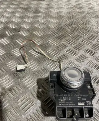 Mercedes-Benz E W212 Multifunctional control switch/knob A2128702951 03358550201 A2049020501