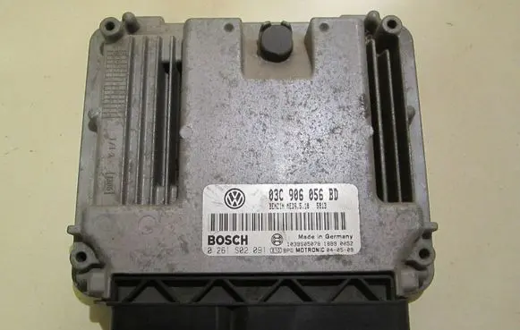 Volkswagen Touran I Engine control unit/module 03C906056BD