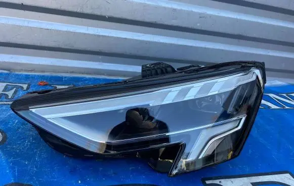 Audi A3 8Y Headlight/headlamp 8Y0941033 T0116T02A