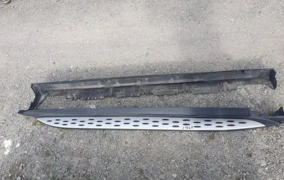 Mercedes-Benz ML W166 Side skirt front trim 