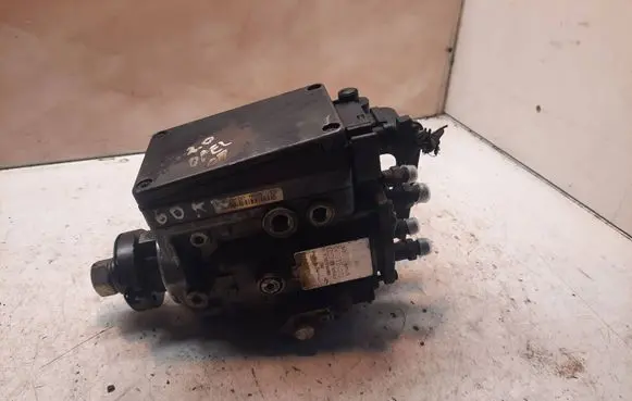 Opel Vectra B Fuel injection high pressure pump 90501098002 037445 0470504002