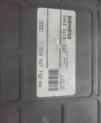 Volkswagen PASSAT B5 Gearbox control unit/module 01N927733BQ 5WK33213