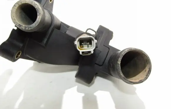 Ford B-MAX Thermostat housing CM5G9K478FA