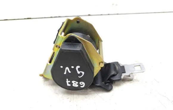 Peugeot 607 Middle seatbelt (rear) E2049024
