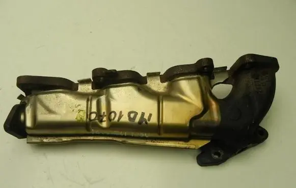 Mercedes-Benz C AMG W204 Exhaust manifold A6511420301