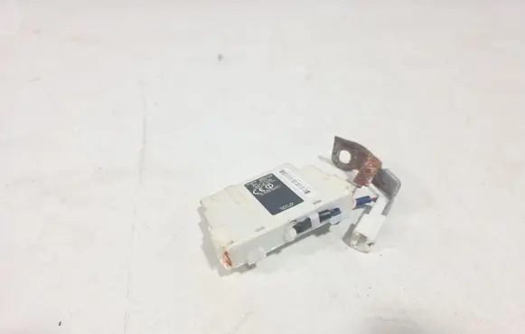 Toyota Prius (XW20) Door central lock control unit/module 626467000