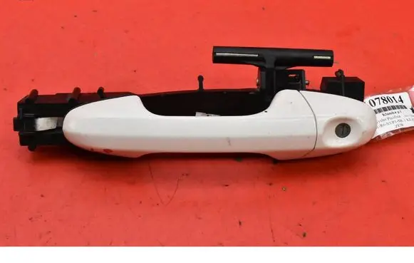 Chrysler Pacifica Front door exterior handle 