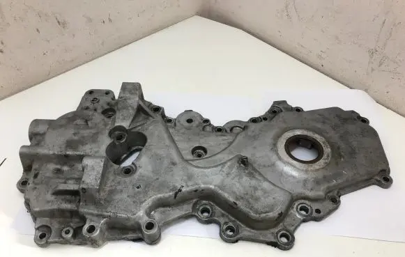 Nissan Qashqai Timing chain cover 